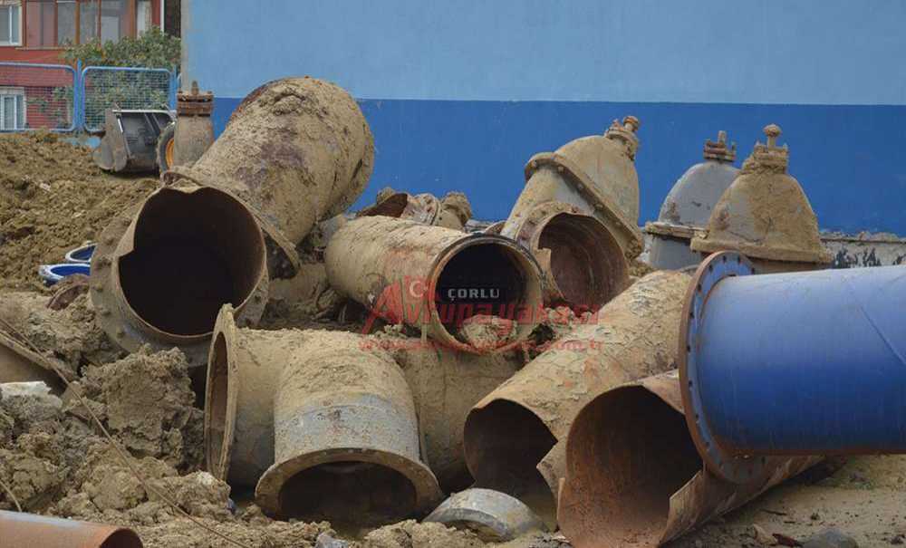 11 Mahallenin Suyu Yine Kesildi