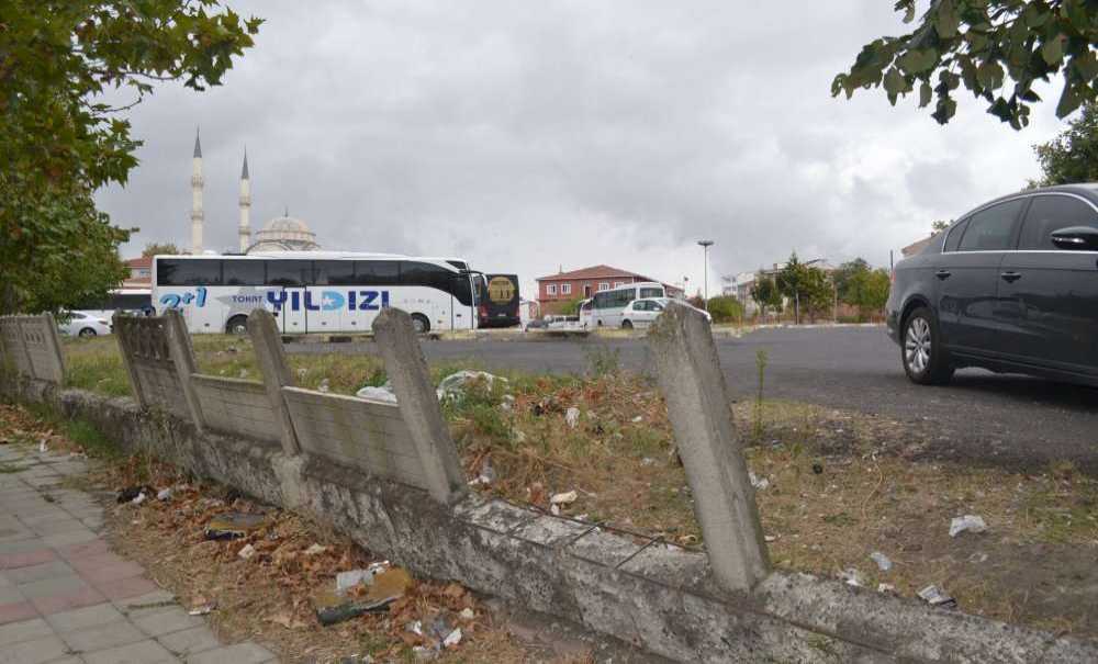 Otogarın Bahçe Duvarları Tepki Çekti!