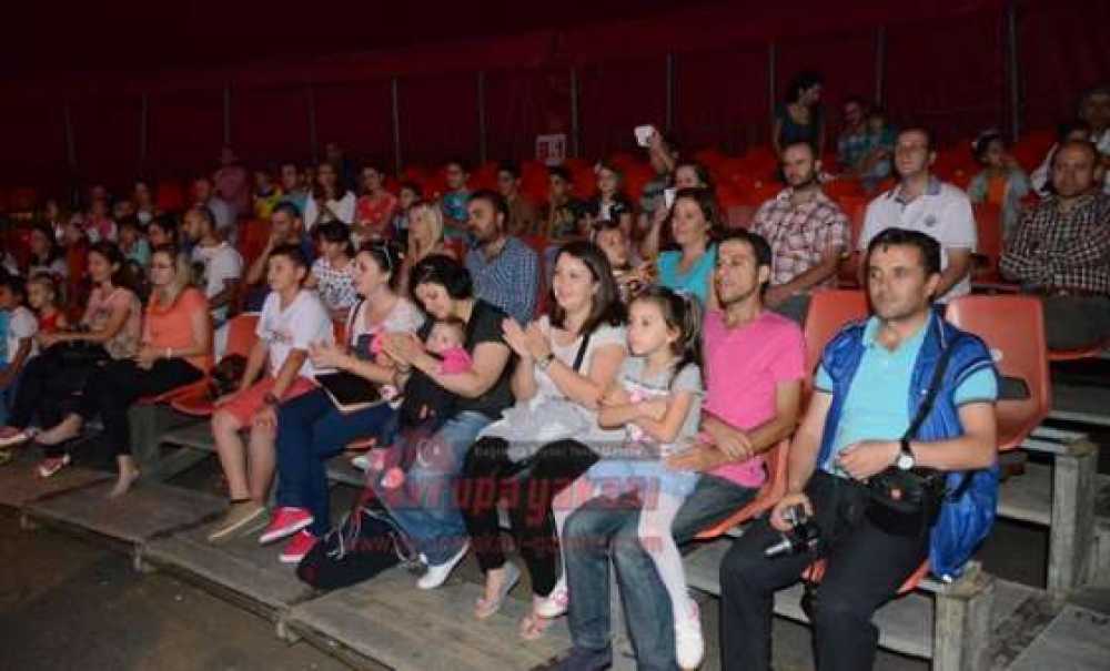 Çorlu Gazeteciler Derneği Ailesi Sirkte Buluştu