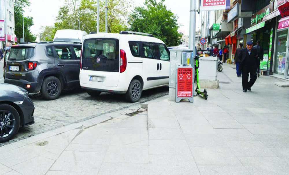 Engelli Vatandaşları Düşünen Yok!