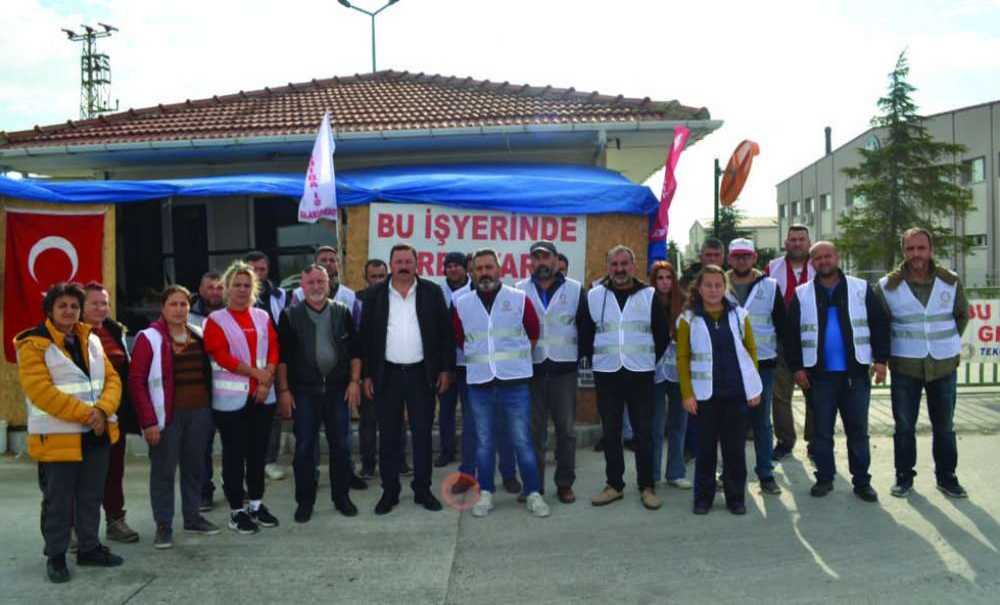 Grevdeki İşçiler Yolun Kapatılmasını İstiyor!