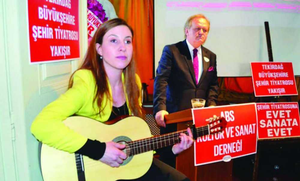 Şehir Tiyatrosuna Yeşil Işık Yaktı