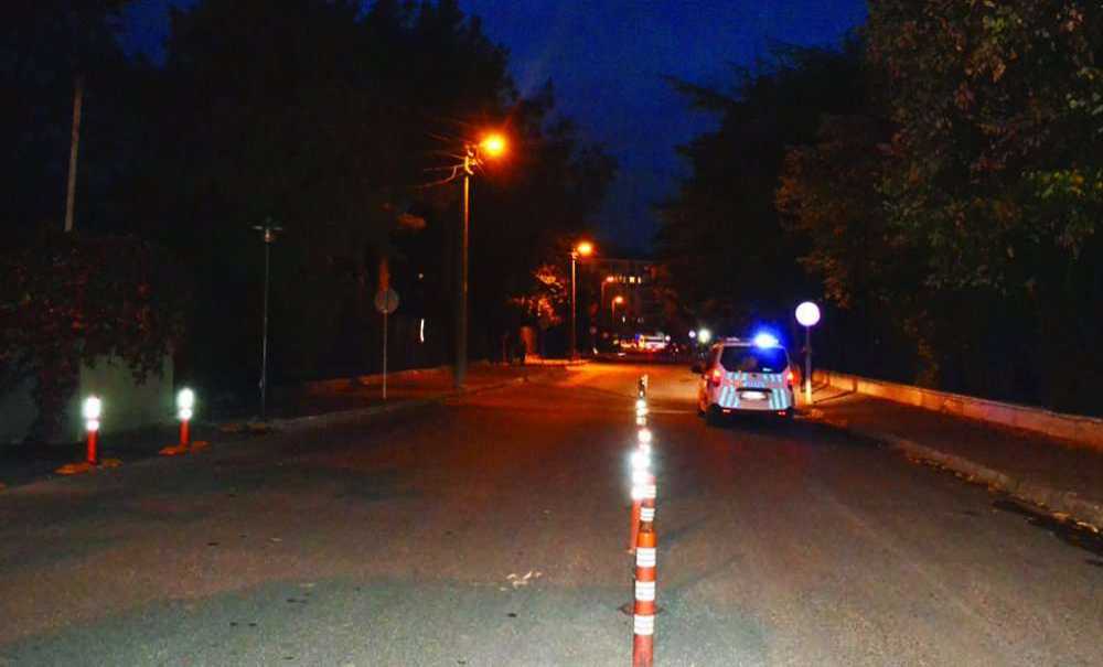 Hastane Caddesi'nde Göz Gözü Görmüyor!