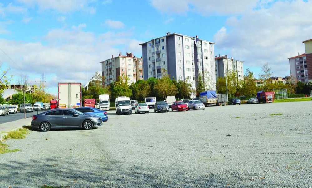 Pazar Yerinde Trafik Çıkmazı!