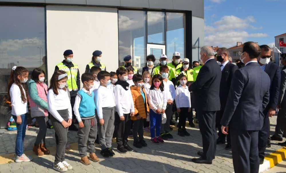 Vali Yıldırım Trafik Eğitim Parkı'nı Ziyaret Etti