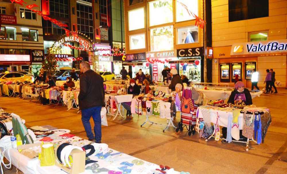 Kadınların Yüzü Gülüyor