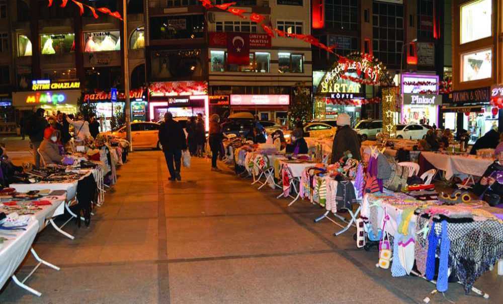 Kadınların Yüzü Gülüyor