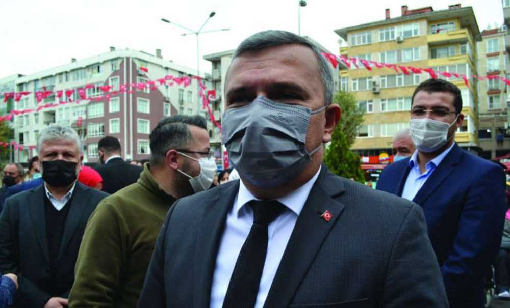 Ak Parti, Chp, Mhp Ve İyi Parti Çelenk Sundu