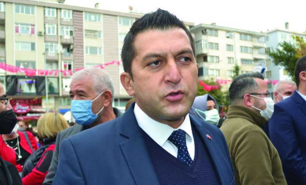 Ak Parti, Chp, Mhp Ve İyi Parti Çelenk Sundu