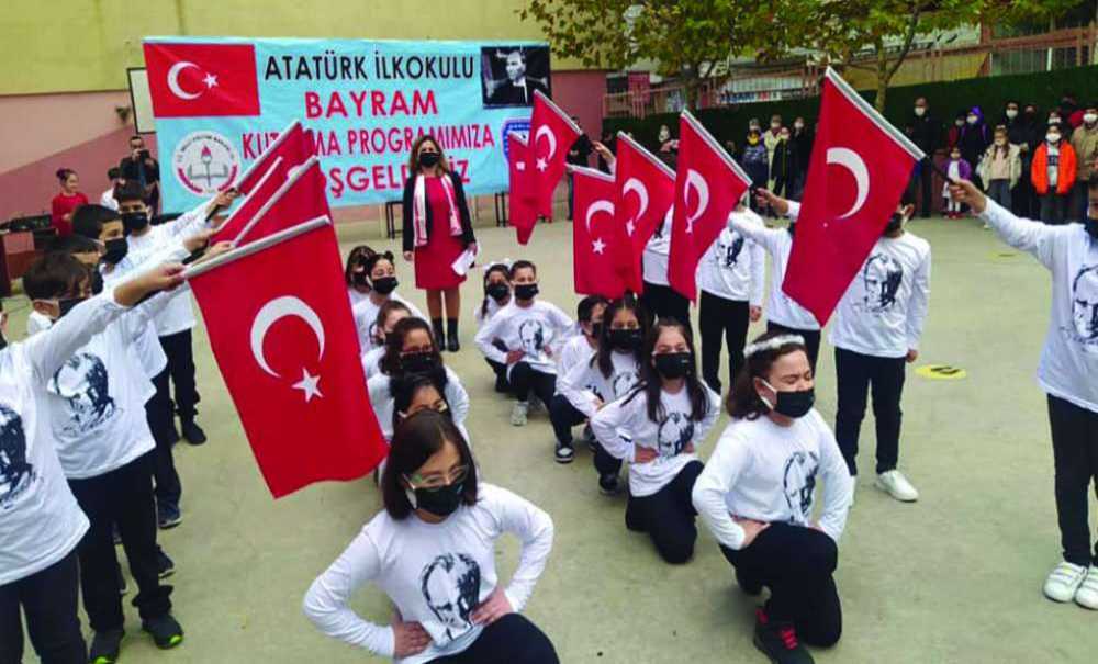 Bayram Coşkusu Tüm Okullarda Yaşandı