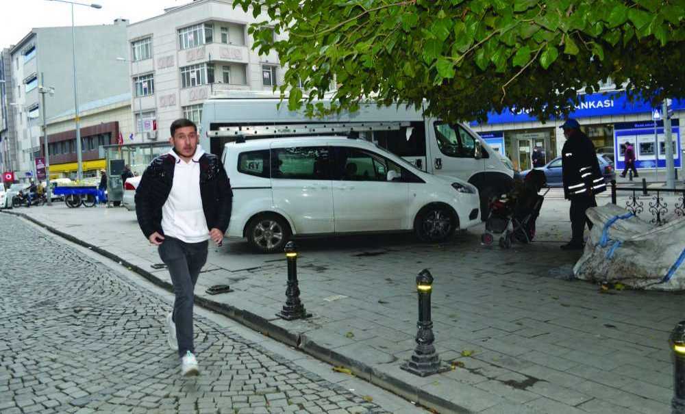 Bari Otopark Tabelası Asın!