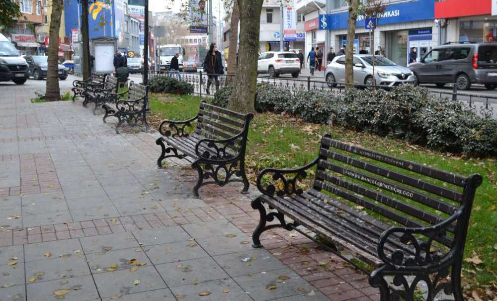 Müzeye Gelenler Pisliği Görüyor!