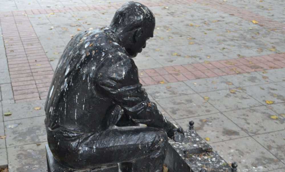 Müzeye Gelenler Pisliği Görüyor!