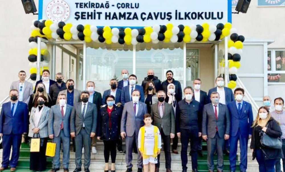 Babasının Adını Okulda Yaşattı