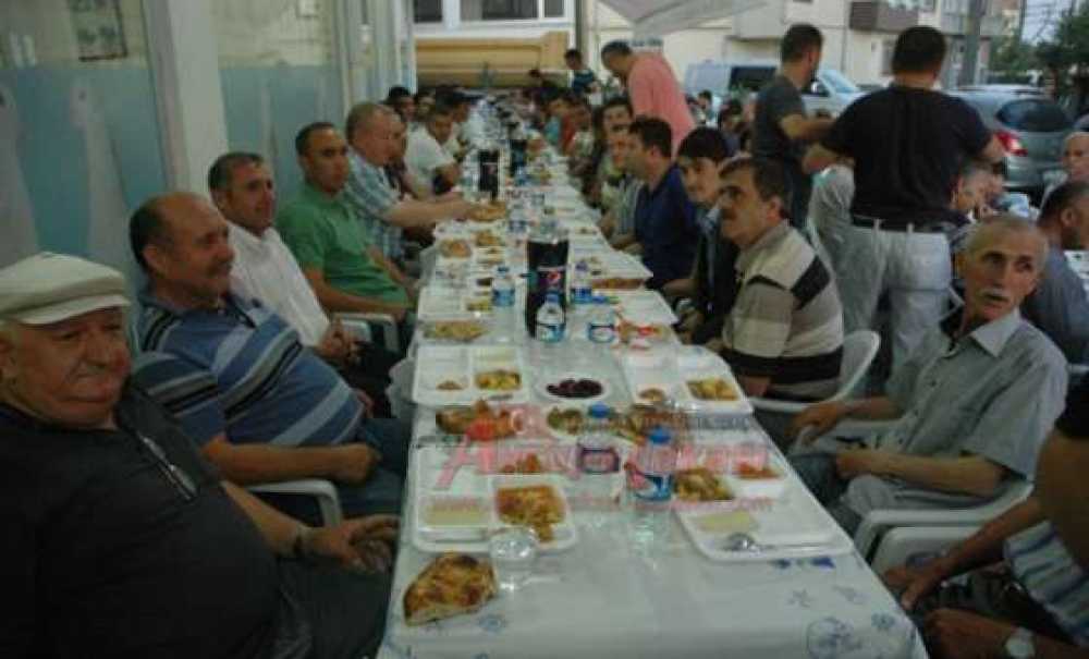 Kanatlı Hayvanları Sevenler Derneği İftarda Buluştu