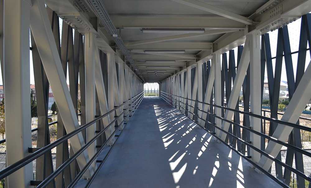 Asansörlü Üst Geçit Açıldı