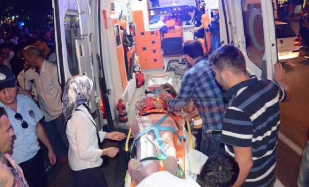 Motosiklet Yayaya Çarptı: 1 Yaralı