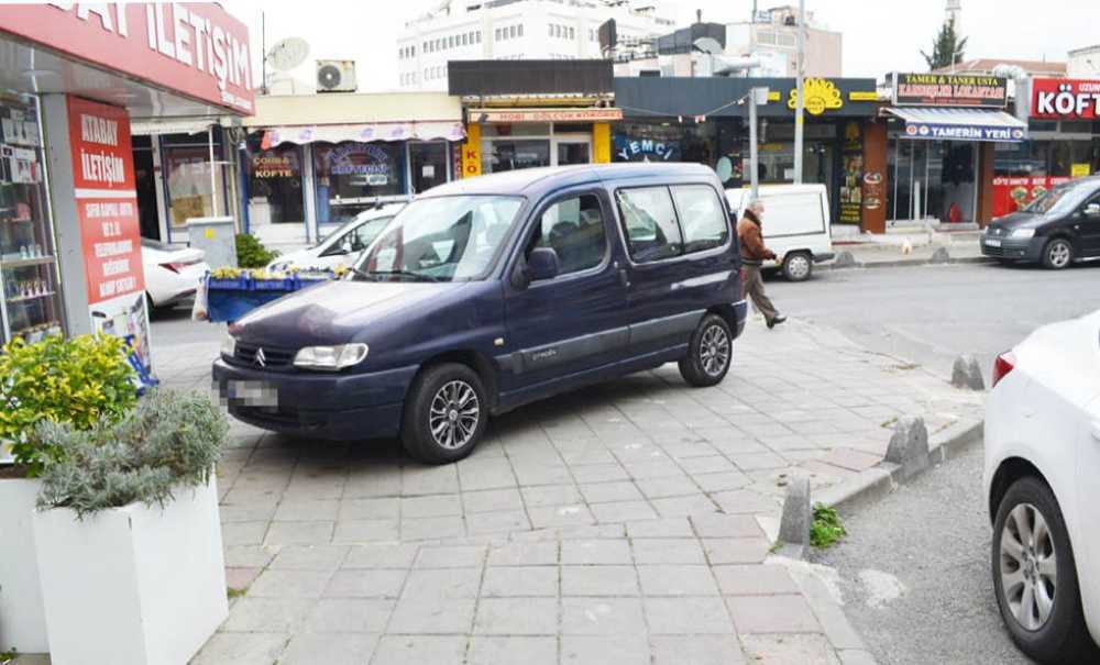 Araçların Burada Ne İşi Var?