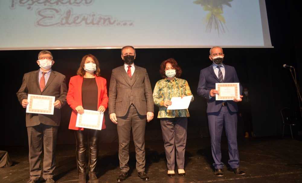 Çorlu'da Öğretmenler Günü Kutlandı