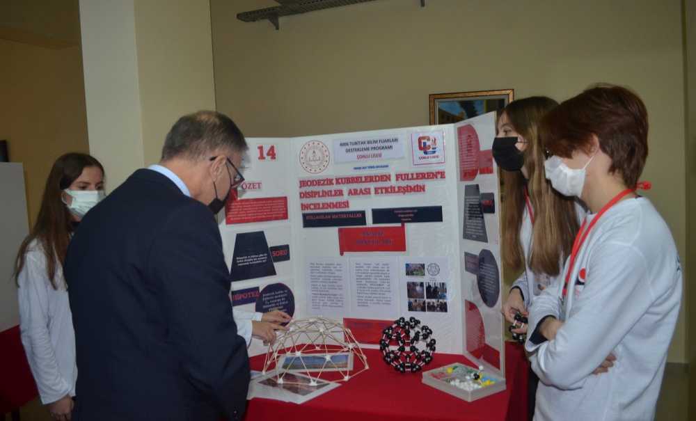 Bilim Fuarında Projeler Dikkat Çekti
