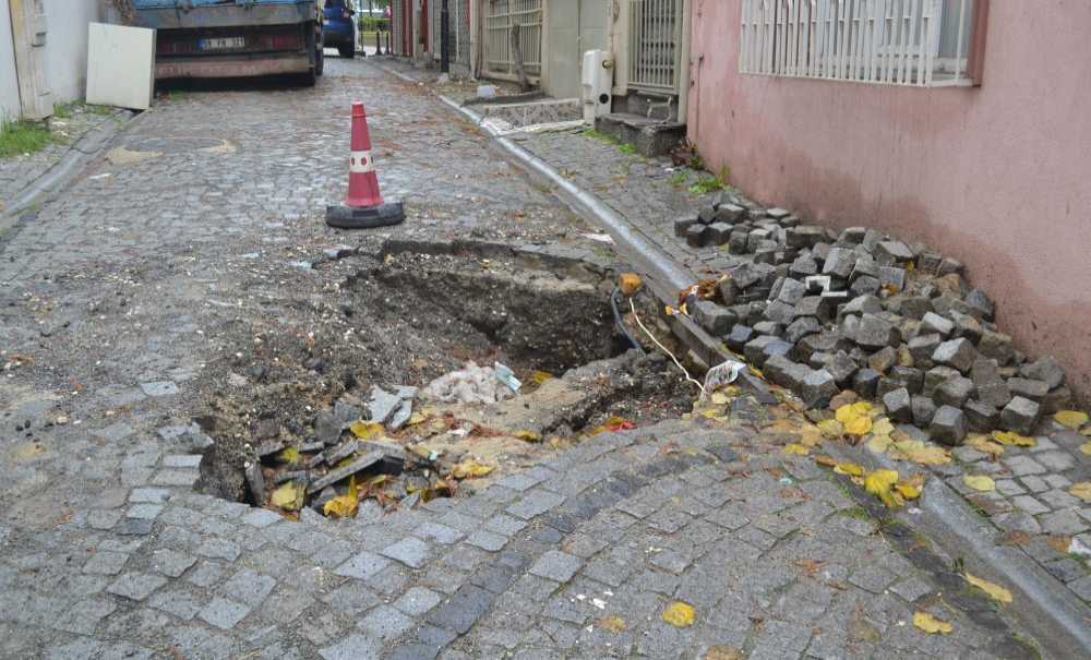 Sokaklar Delik Deşik!