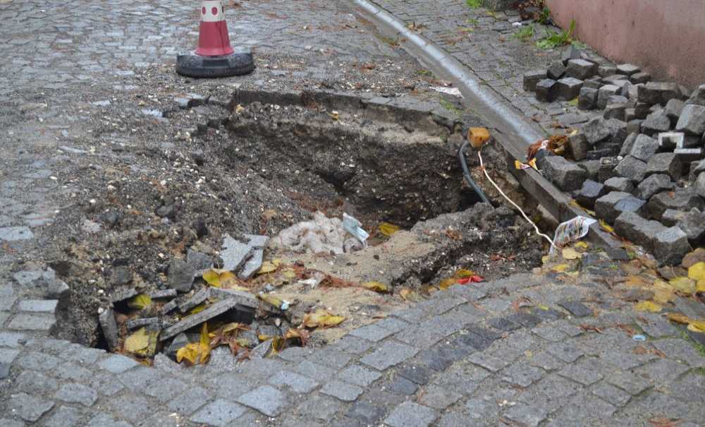 Sokaklar Delik Deşik!