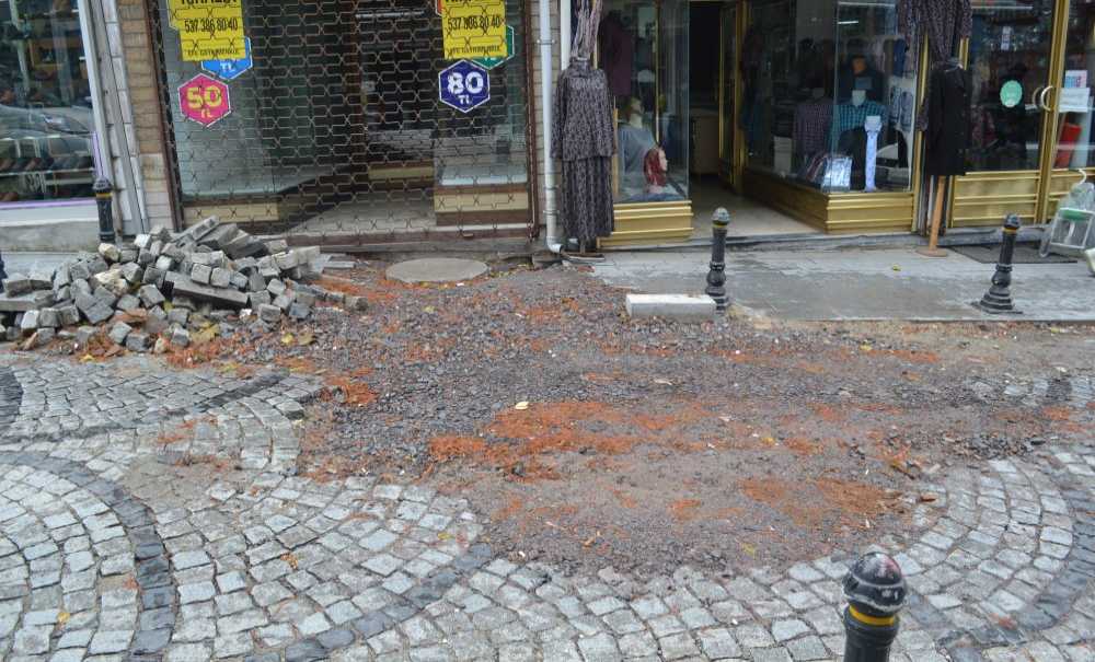 Sokaklar Delik Deşik!