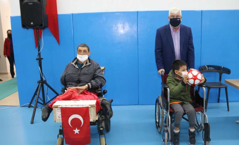 “Sevgiyle Tüm Engelleri Aşıyoruz”