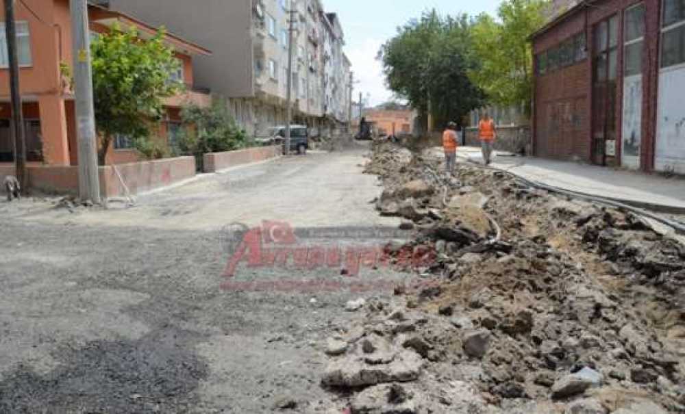 Altyapı Çalışmaları Devam Ediyor