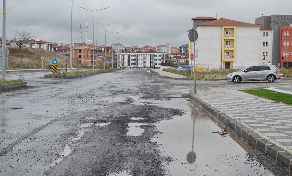 Yol Değil Köstebek Yuvası