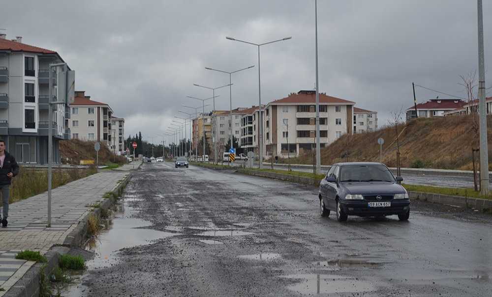 Yol Değil Köstebek Yuvası