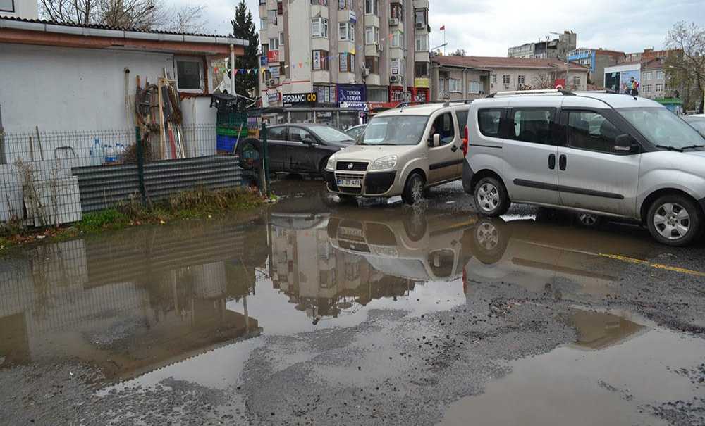 Otopark Göle Döndü