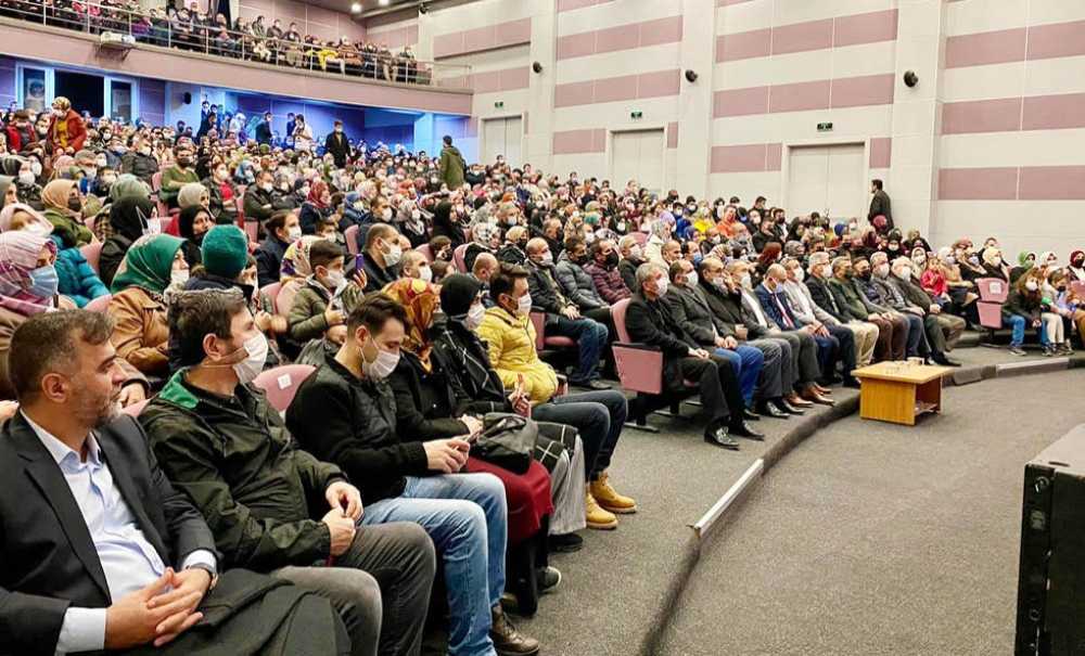 Konferansa Büyük İlgi