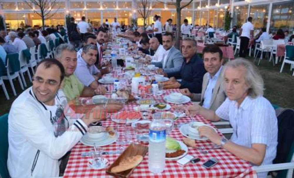 Çisad`dan İftar Yemeği