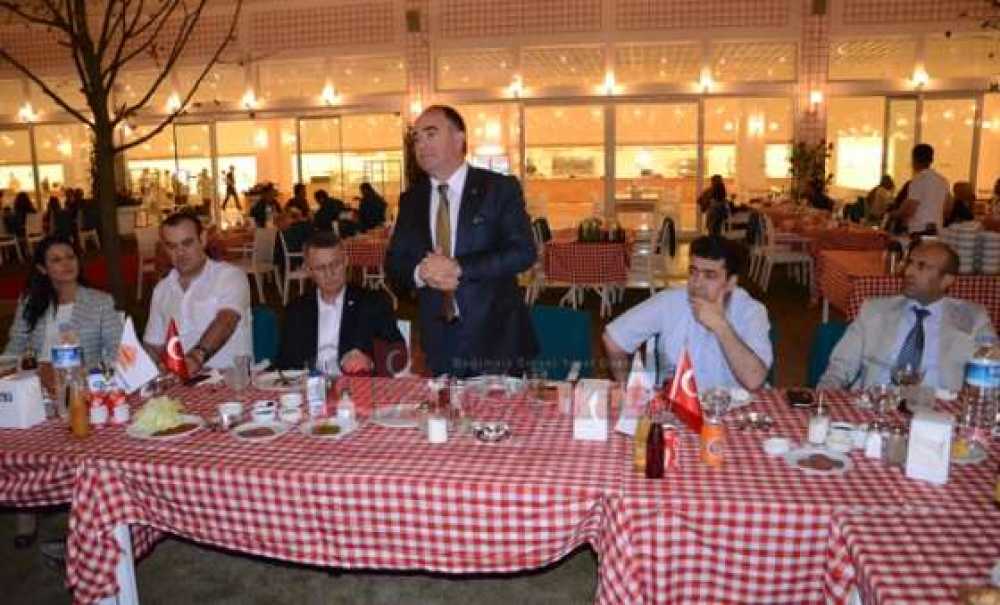 Çisad`dan İftar Yemeği