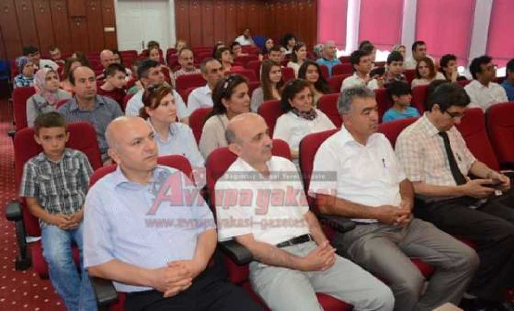 Başarılı Öğrencilere Ödül