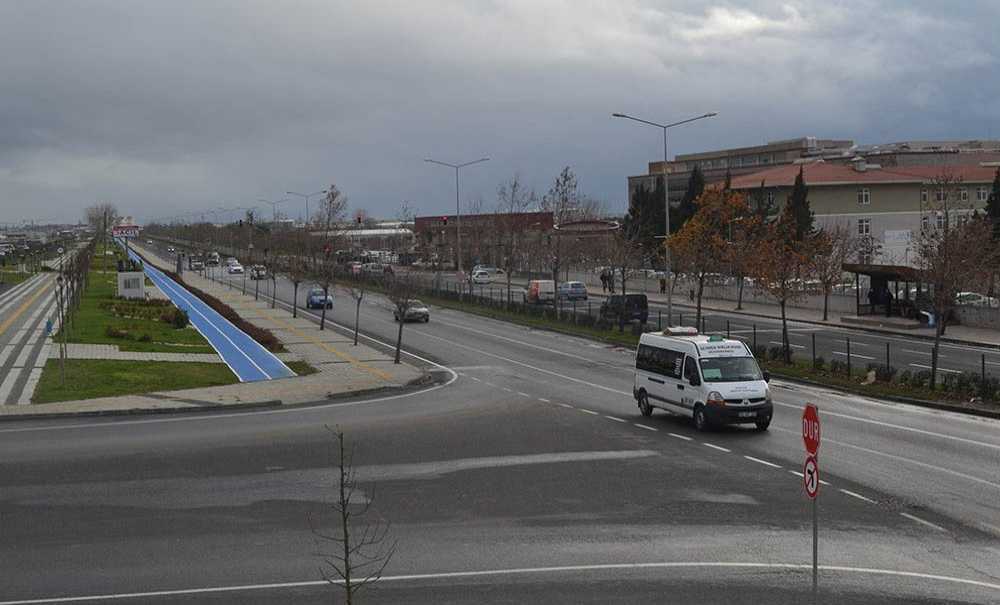 Vatandaşlar Hastanenin Karşısına Durak İstiyor