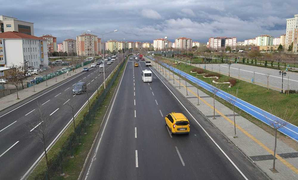 Vatandaşlar Hastanenin Karşısına Durak İstiyor