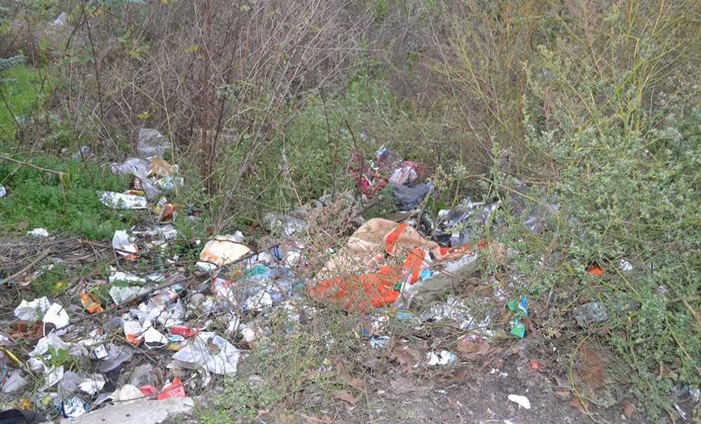 Boş Alanlar Çöplüğe Dönüyor!