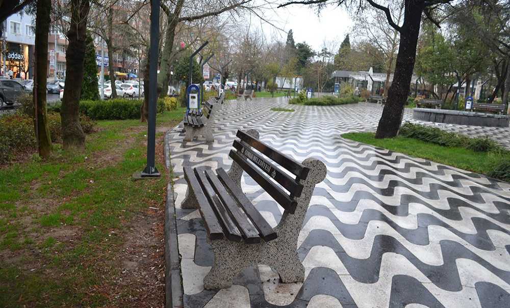 Parklar Sessizliğe Büründü