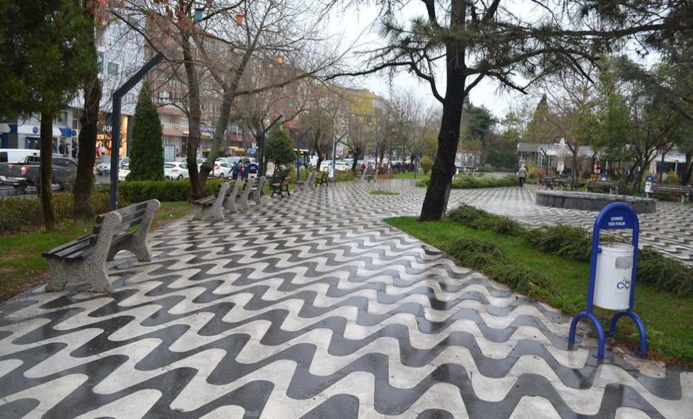 Parklar Sessizliğe Büründü