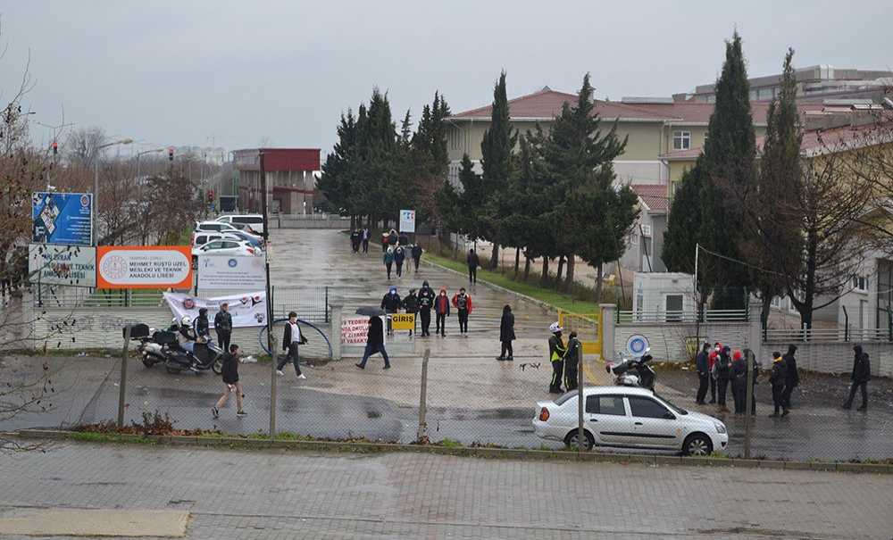 Öğrencilerin Tehlikeli Yolculuğu!