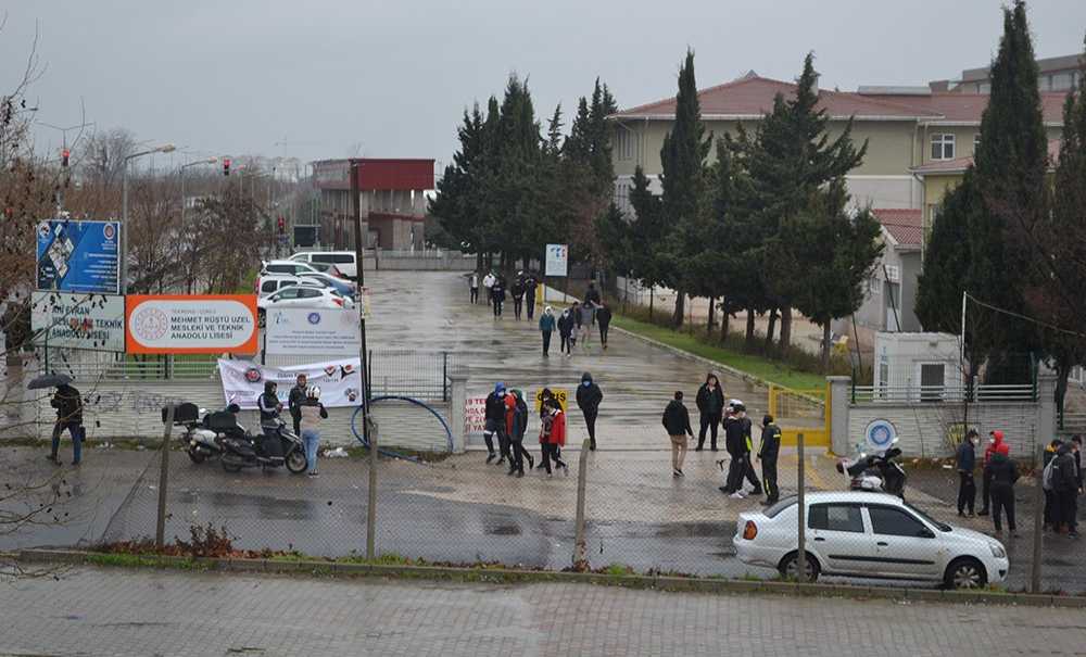 Öğrencilerin Tehlikeli Yolculuğu!