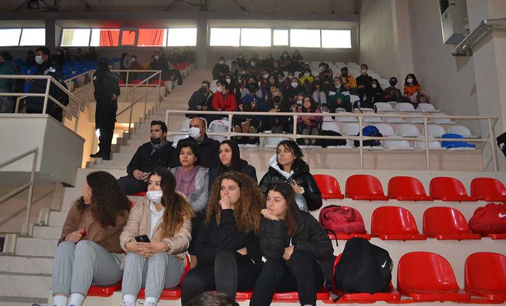 Minderin Sultanları Çorlu'da Güreşti