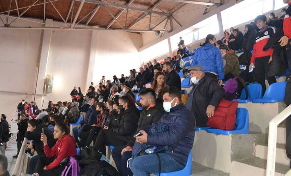 Minderin Sultanları Çorlu'da Güreşti