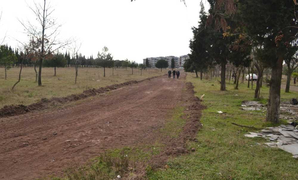 Tema Parkı'nda Yürüyüş Yolları Düzenlendi