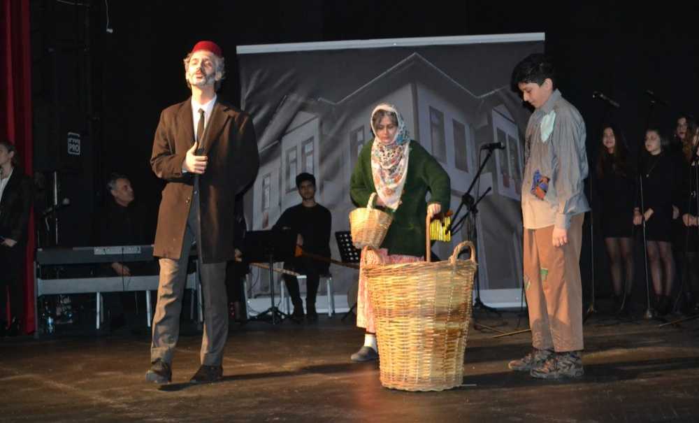 İstiklal Şairimiz Törenle Anıldı