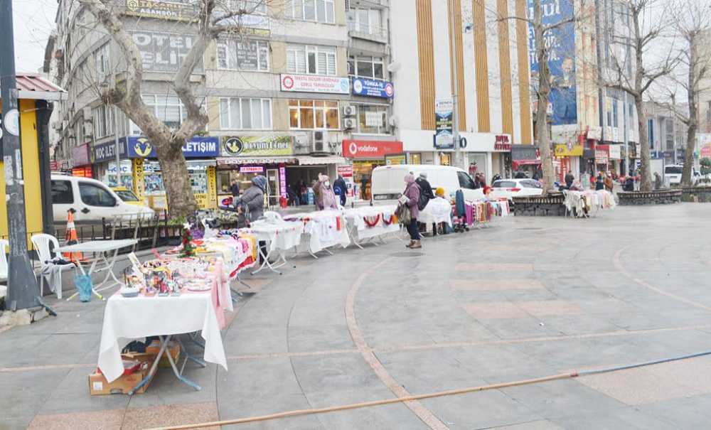 Hanımeli Çarşısı 2 Yıldır Devam Ediyor