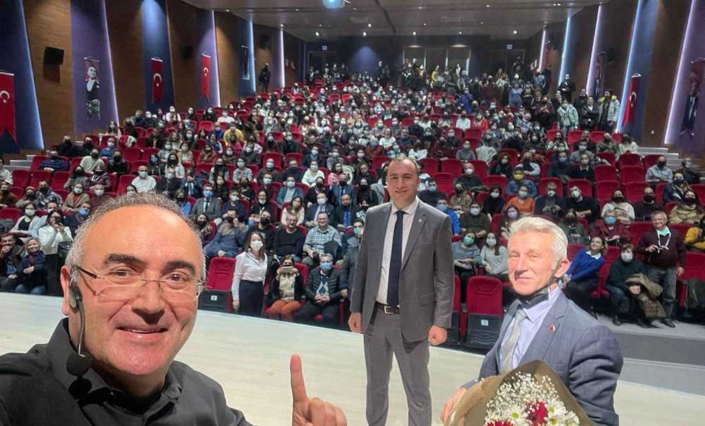 Sunay Akın, Öğretmenlerle Buluştu