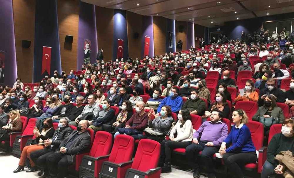 Sunay Akın, Öğretmenlerle Buluştu